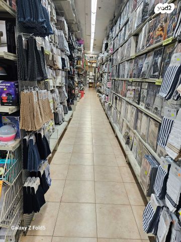 חנויות/ שטח מסחרי, אחד העם 13, א' / צפון מזרח העיר, רחובות