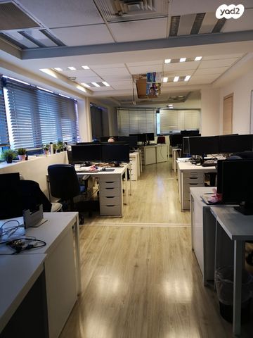 משרדים, משכית 22, אזור תעשיה, הרצליה