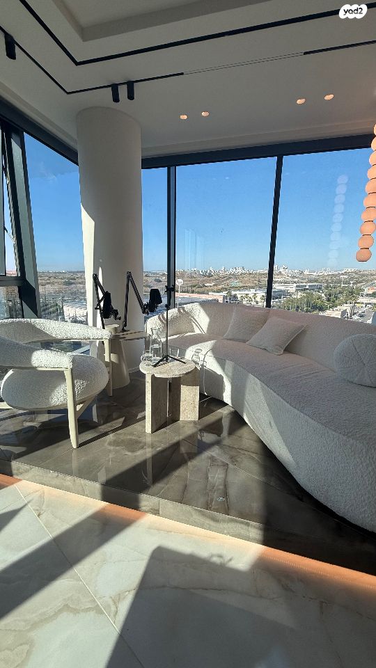 משרדים, החרט 1, מרכז עינב, מודיעין מכבים רעות