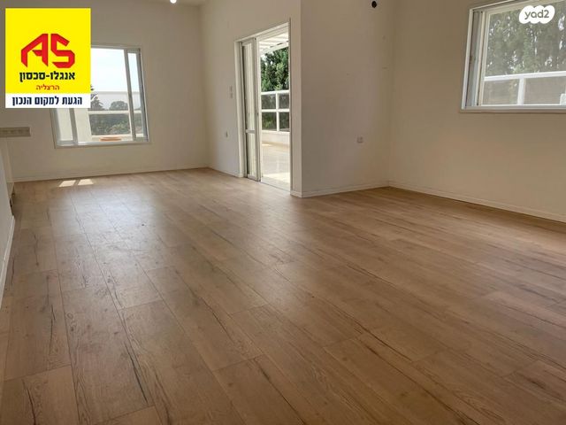 גג/ פנטהאוז, נחל בשור, אלון, רמת השרון