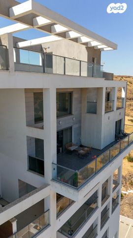 גג/ פנטהאוז, מורן, שיכון עובדים, טבריה