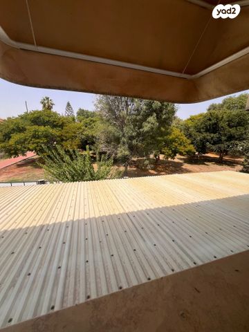 בית פרטי/ קוטג', אלונים 1, חיננית, חיננית