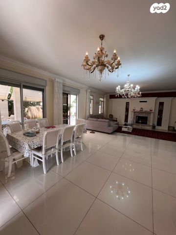 בית פרטי/ קוטג', אלונים 1, חיננית, חיננית