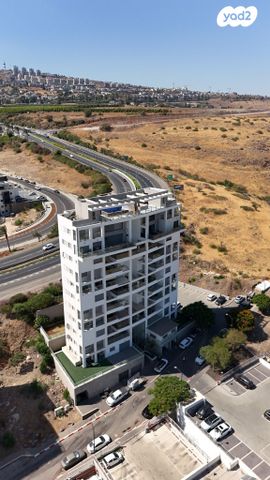 גג/ פנטהאוז, מורן, שיכון עובדים, טבריה