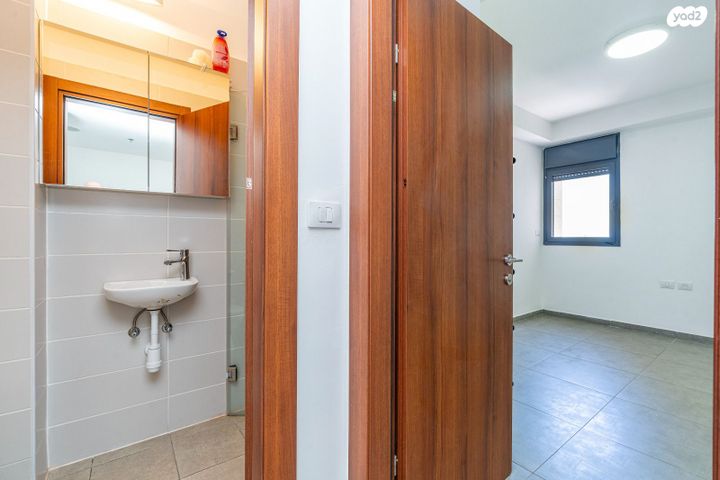 דירה, השיקמים 3, נוף ים - מע"ר, אור עקיבא