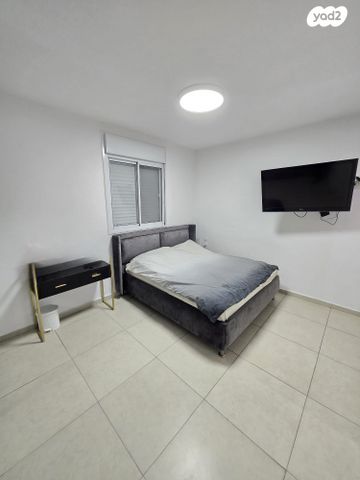 דירה, שבט יהודה 15, אחיסמך, לוד