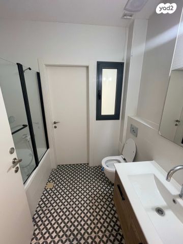 דירת גן, כרמי הנדיב, אחוזת רוטנר, קרית מלאכי