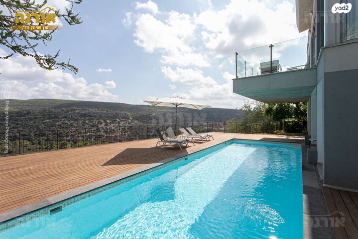 בית פרטי/ קוטג', אסתר רבין, הוד הכרמל, דניה, חיפה