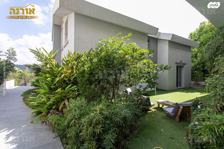 בית פרטי/ קוטג', אסתר רבין, הוד הכרמל, דניה, חיפה