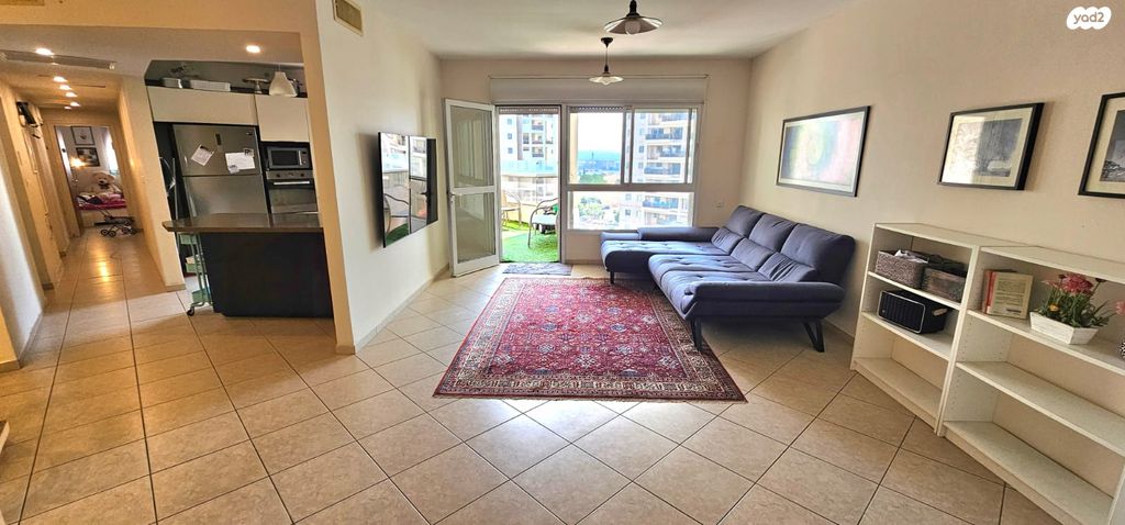 דירה, יצחק בן צבי, מתחם 200, הוד השרון