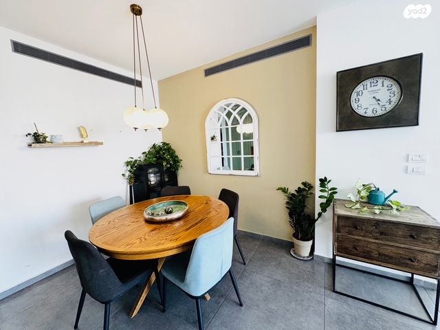 דירה, השר משה, נגבה, רמת גן