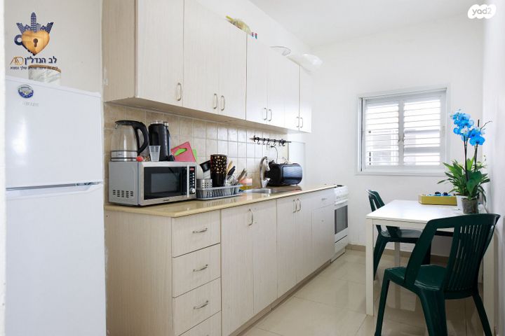 דירה, דניאל 57, לב העיר, בת ים