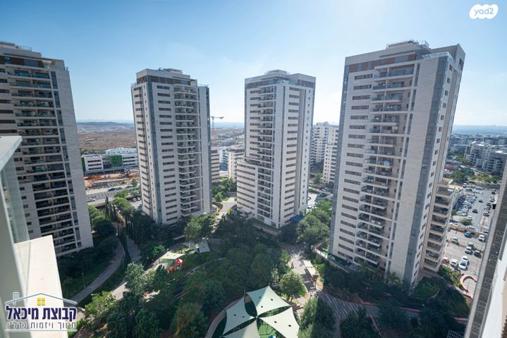 דירה, זהרה אלפסיה, פסגות אפק, ראש העין