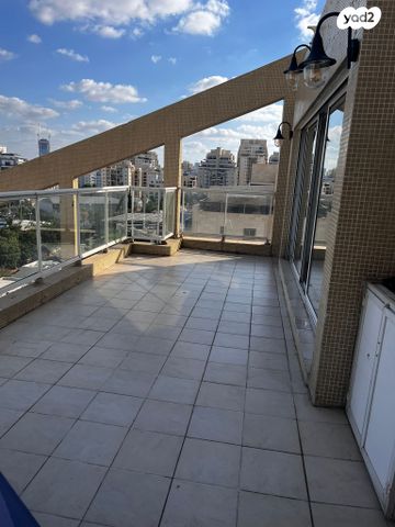 גג/ פנטהאוז, מנחם בגין, קרית רבין, חולון