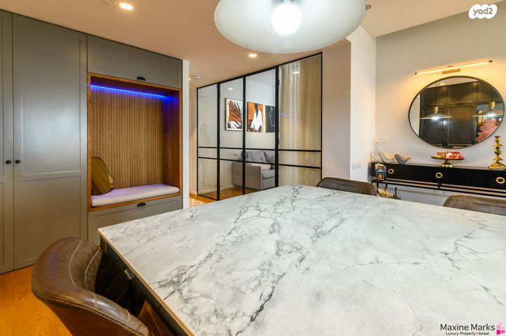 דירה, אהוד מנור, עיר ימים, נתניה