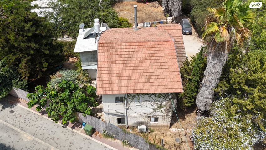 משק חקלאי/ נחלה, בית עובד