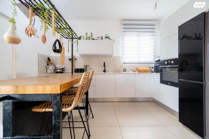 דירה, הרב קטרוני 31, מחנה יהודה, פתח תקווה