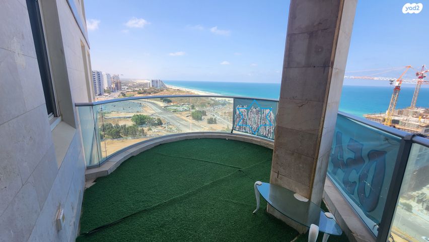 דירה, יצחק שדה, דרום מערב ותיק, בת ים