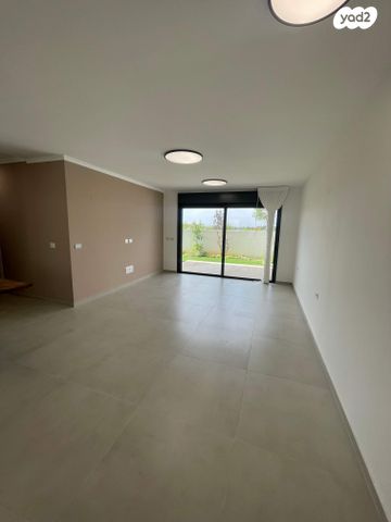 דירת גן, כרמי הנדיב, אחוזת רוטנר, קרית מלאכי