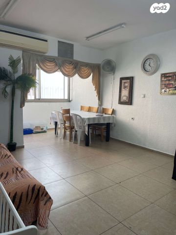 דירה, כיכר ז'בוטינסקי, קרית שמואל, טבריה