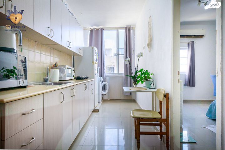 דירה, דניאל 57, לב העיר, בת ים