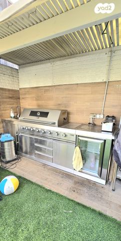 בית פרטי/ קוטג', תל חי, נאות הפרחים, גן יבנה