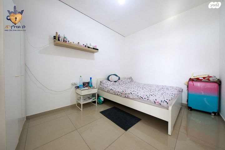 דירה, דניאל 57, לב העיר, בת ים