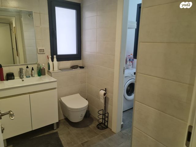 דירה, קרית שז"ר, רעננה