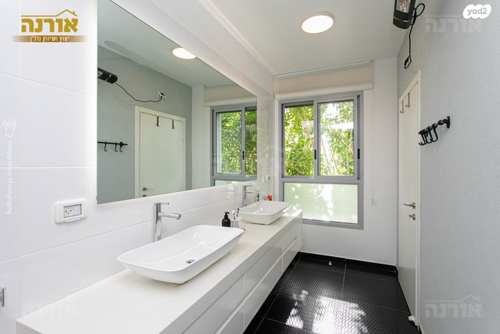 בית פרטי/ קוטג', אסתר רבין, הוד הכרמל, דניה, חיפה