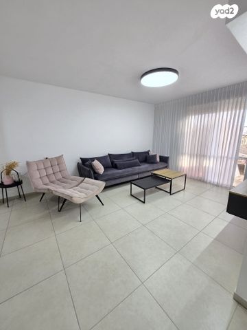 דירה, שבט יהודה 15, אחיסמך, לוד