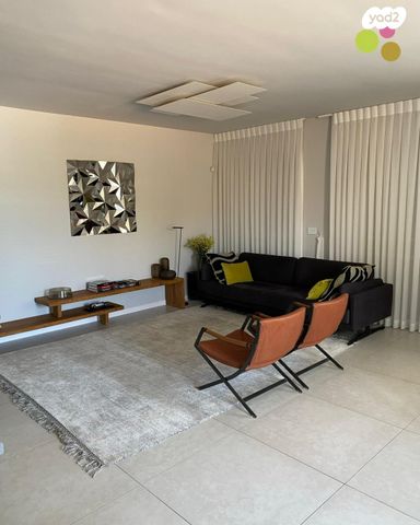 בית פרטי/ קוטג', בנימינה גבעת עדה