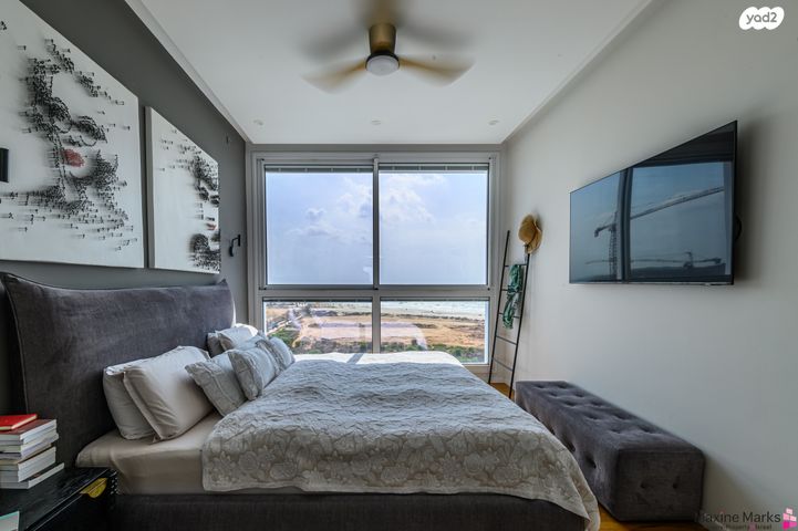 דירה, אהוד מנור, עיר ימים, נתניה