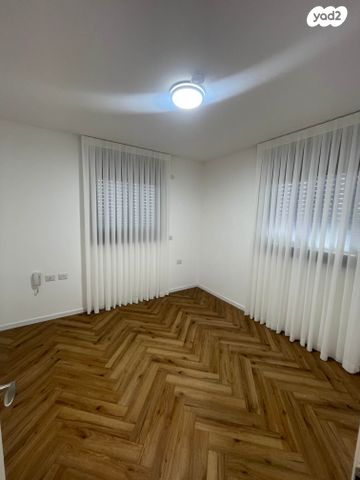 דירת גן, כרמי הנדיב, אחוזת רוטנר, קרית מלאכי