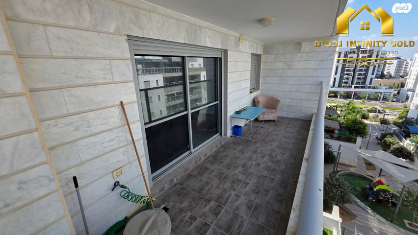 דירה, מעו"ף, חריש