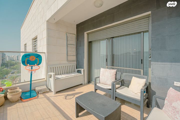 דירה, החורש, חריש