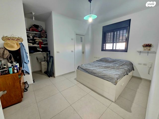 דירה, לוטם 13, הפרחים, חריש