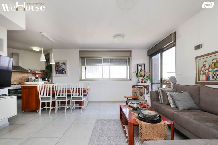 נווה יהושע, ערמונים