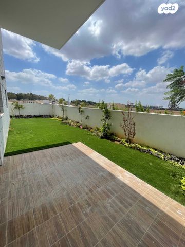 דירת גן, כרמי הנדיב, אחוזת רוטנר, קרית מלאכי