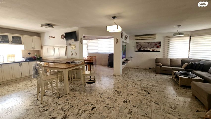 בית פרטי/ קוטג', מיתר / כרמית