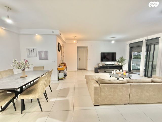 דליה רביקוביץ' 