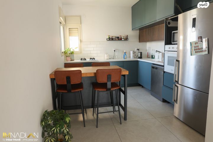 דירה, הצנחנים, מחנה יהודה, פתח תקווה