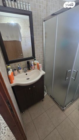 דירת גן, אלבז, קרית אתא