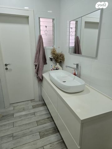 דירה, בן גוריון, כפר גנים ג, פתח תקווה