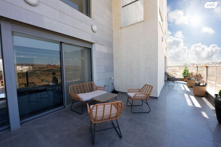 גג/ פנטהאוז, מורן, שיכון עובדים, טבריה