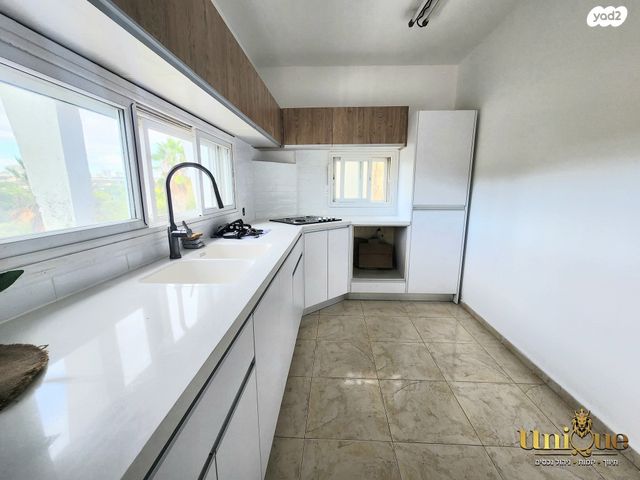 דירת גן, סמטת נחום, גבעה א', שביט, קרית אתא