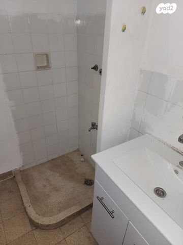 דירה, שדרות אליהו גולומב, הדר עליון, חיפה