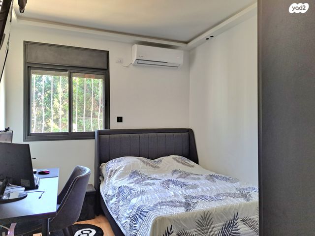 דירת גן, חרמון, יקנעם עילית