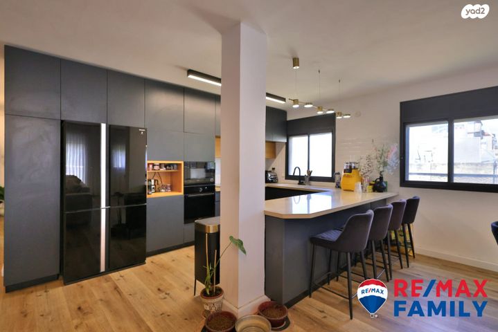 דירה, קרן היסוד 71, מרכז העיר, סביניה, הוותיקה, קרית ביאליק