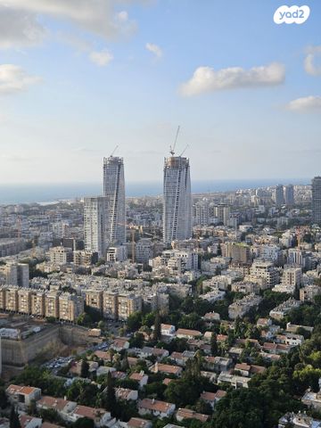 דרך מנחם בגין 144