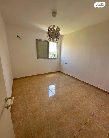 דירה, השיטה, מנחם בגין, עכו